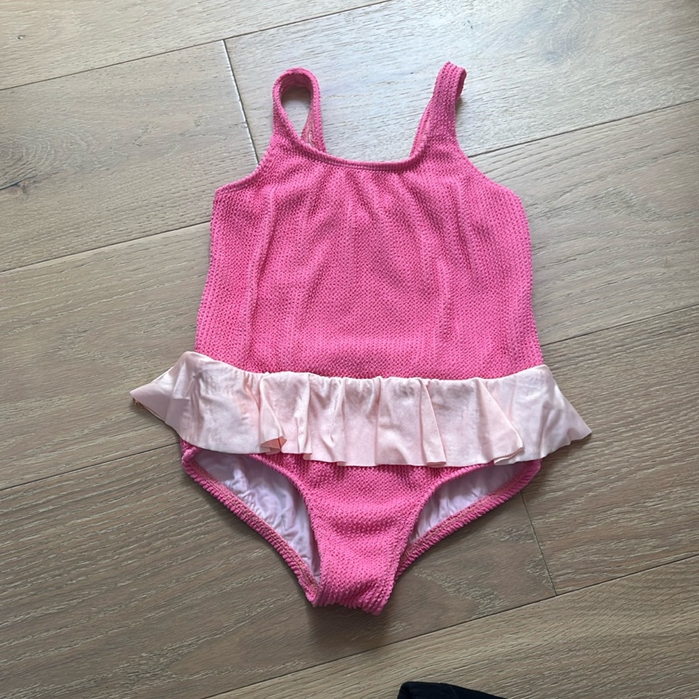 Girls swimsuit